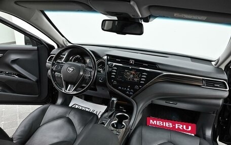 Toyota Camry, 2018 год, 2 115 000 рублей, 5 фотография
