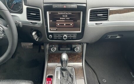 Volkswagen Touareg III, 2012 год, 1 699 000 рублей, 14 фотография