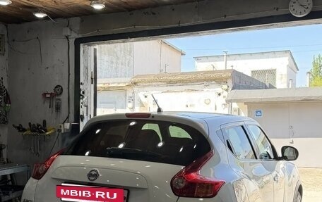 Nissan Juke II, 2011 год, 1 000 000 рублей, 3 фотография