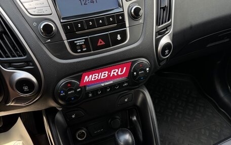 Hyundai ix35 I рестайлинг, 2012 год, 899 999 рублей, 13 фотография