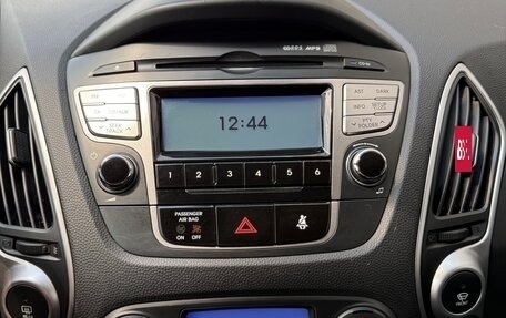 Hyundai ix35 I рестайлинг, 2012 год, 899 999 рублей, 16 фотография