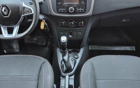 Renault Logan II, 2022 год, 1 079 000 рублей, 12 фотография