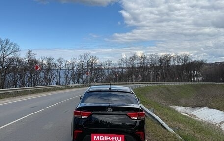 KIA Rio IV, 2018 год, 899 999 рублей, 2 фотография