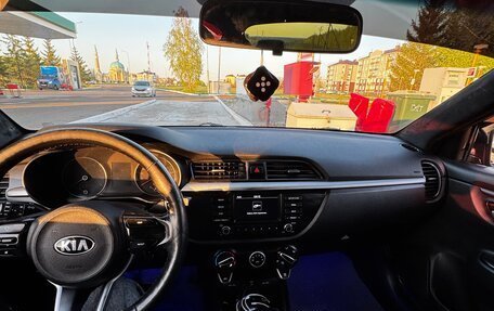 KIA Rio IV, 2018 год, 899 999 рублей, 11 фотография