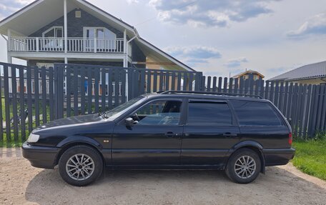 Volkswagen Passat B4, 1996 год, 299 999 рублей, 2 фотография