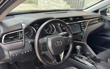 Toyota Camry, 2020 год, 2 560 000 рублей, 7 фотография