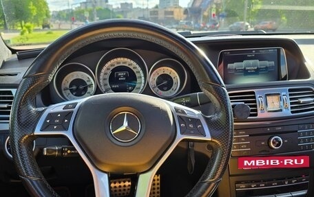 Mercedes-Benz E-Класс, 2015 год, 3 000 000 рублей, 10 фотография