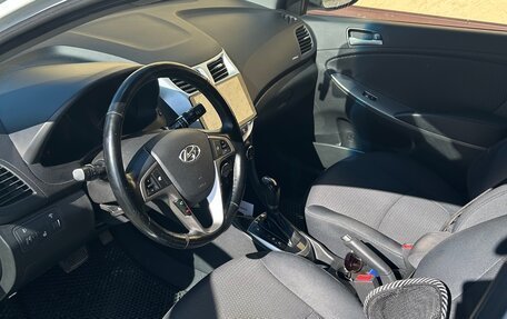 Hyundai Solaris II рестайлинг, 2015 год, 1 100 000 рублей, 5 фотография