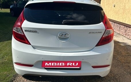 Hyundai Solaris II рестайлинг, 2015 год, 1 100 000 рублей, 4 фотография
