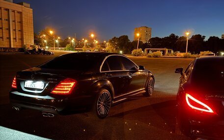 Mercedes-Benz S-Класс, 2005 год, 1 150 000 рублей, 1 фотография