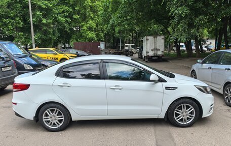 KIA Rio III рестайлинг, 2016 год, 1 000 000 рублей, 6 фотография