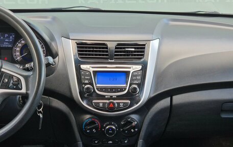 Hyundai Solaris II рестайлинг, 2011 год, 670 000 рублей, 10 фотография