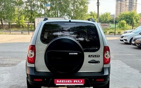 Chevrolet Niva I рестайлинг, 2018 год, 699 000 рублей, 7 фотография