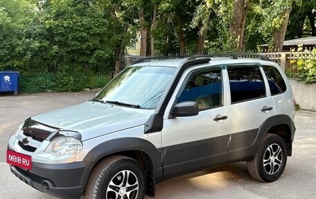 Chevrolet Niva I рестайлинг, 2018 год, 699 000 рублей, 4 фотография