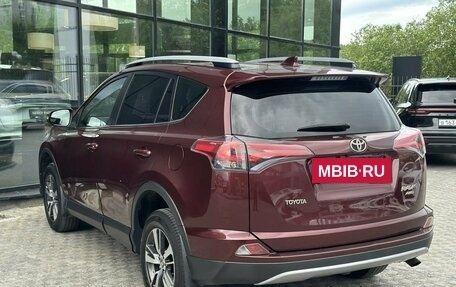 Toyota RAV4, 2017 год, 2 699 000 рублей, 3 фотография