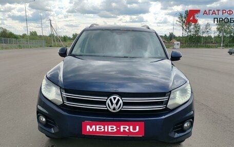 Volkswagen Tiguan I, 2013 год, 1 300 000 рублей, 2 фотография