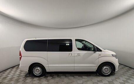 Hyundai H-1 II рестайлинг, 2021 год, 3 299 000 рублей, 4 фотография