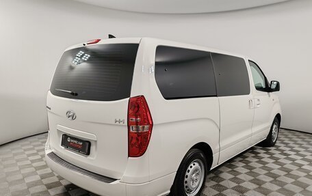 Hyundai H-1 II рестайлинг, 2021 год, 3 299 000 рублей, 5 фотография