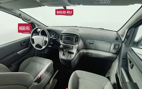 Hyundai H-1 II рестайлинг, 2021 год, 3 299 000 рублей, 11 фотография
