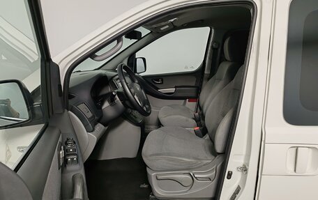 Hyundai H-1 II рестайлинг, 2021 год, 3 299 000 рублей, 17 фотография