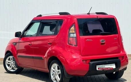 KIA Soul I рестайлинг, 2010 год, 800 000 рублей, 9 фотография