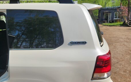 Toyota Land Cruiser 200, 2018 год, 6 750 000 рублей, 6 фотография
