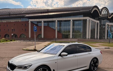 BMW 7 серия, 2018 год, 4 800 000 рублей, 9 фотография