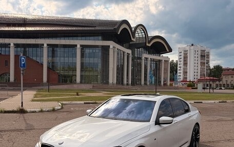 BMW 7 серия, 2018 год, 4 800 000 рублей, 10 фотография