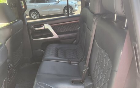 Toyota Land Cruiser 200, 2018 год, 6 750 000 рублей, 8 фотография