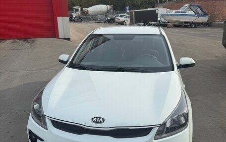 KIA Rio IV, 2018 год, 1 250 000 рублей, 1 фотография