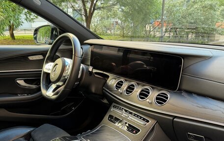 Mercedes-Benz E-Класс, 2020 год, 3 050 000 рублей, 10 фотография