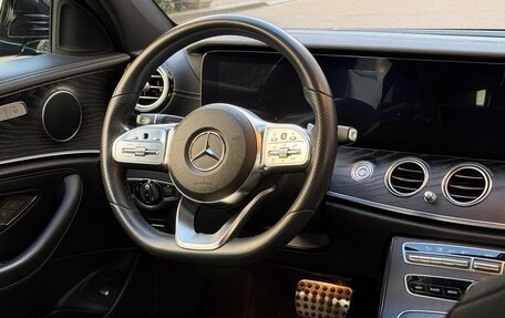 Mercedes-Benz E-Класс, 2020 год, 3 050 000 рублей, 14 фотография