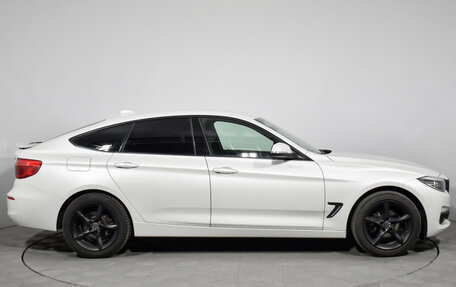 BMW 3 серия, 2018 год, 2 490 000 рублей, 5 фотография
