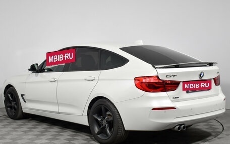 BMW 3 серия, 2018 год, 2 490 000 рублей, 8 фотография