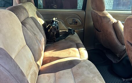 GMC Yukon III, 1997 год, 2 300 000 рублей, 4 фотография