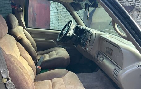GMC Yukon III, 1997 год, 2 300 000 рублей, 6 фотография