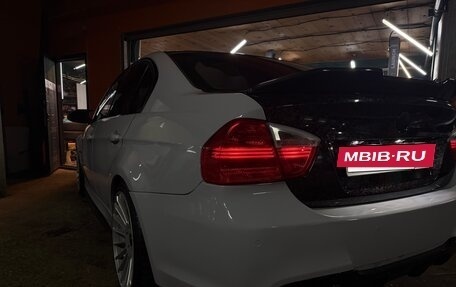 BMW 3 серия, 2007 год, 1 100 000 рублей, 9 фотография