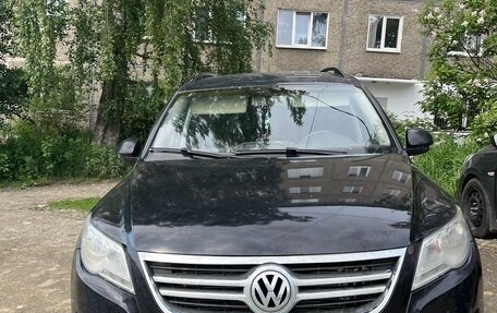 Volkswagen Tiguan I, 2010 год, 1 000 000 рублей, 1 фотография