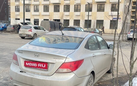 Hyundai Solaris II рестайлинг, 2014 год, 500 000 рублей, 1 фотография