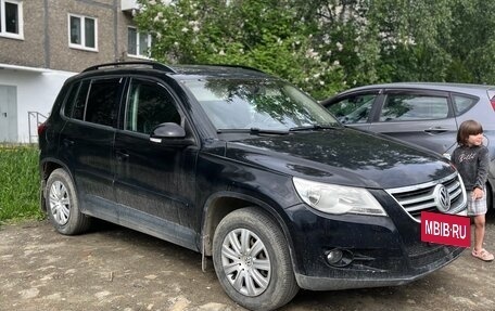 Volkswagen Tiguan I, 2010 год, 1 000 000 рублей, 2 фотография
