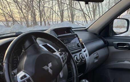 Mitsubishi Pajero Sport II рестайлинг, 2015 год, 1 650 000 рублей, 3 фотография