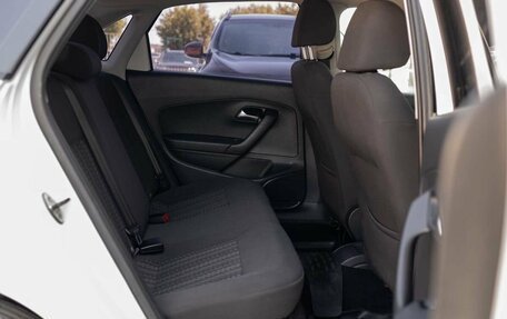 Volkswagen Polo VI (EU Market), 2019 год, 900 000 рублей, 17 фотография