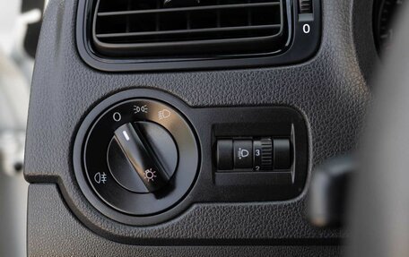 Volkswagen Polo VI (EU Market), 2019 год, 900 000 рублей, 16 фотография