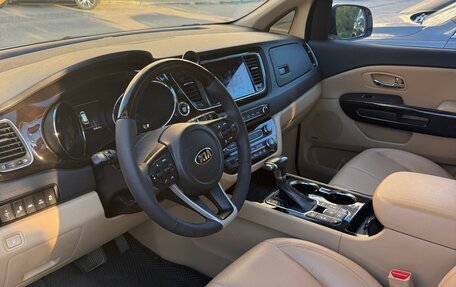 KIA Carnival III, 2019 год, 3 600 000 рублей, 15 фотография