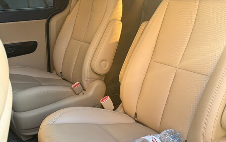 KIA Carnival III, 2019 год, 3 600 000 рублей, 18 фотография