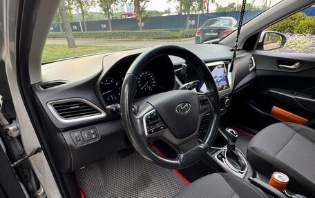 Hyundai Solaris II рестайлинг, 2018 год, 1 230 000 рублей, 13 фотография