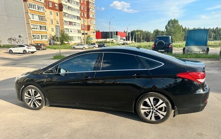 Hyundai i40 I рестайлинг, 2014 год, 1 000 000 рублей, 4 фотография