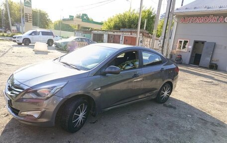 Hyundai Solaris II рестайлинг, 2016 год, 700 000 рублей, 10 фотография