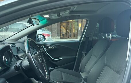 Opel Astra J, 2011 год, 650 000 рублей, 6 фотография