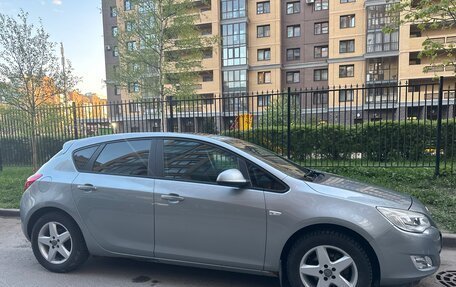Opel Astra J, 2011 год, 650 000 рублей, 8 фотография